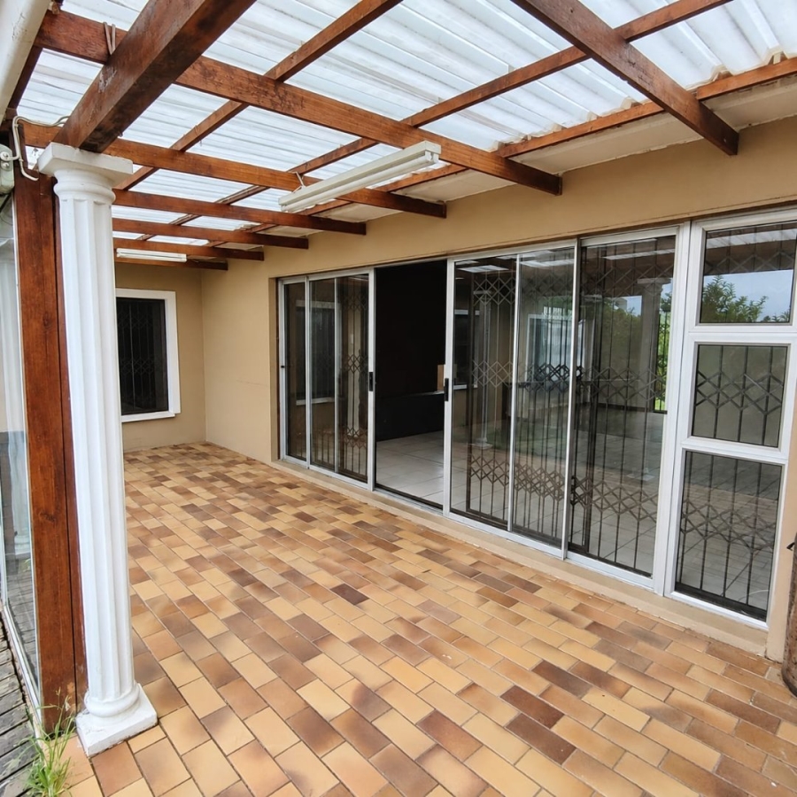 4 Bedroom Property for Sale in Gonubie Eastern Cape